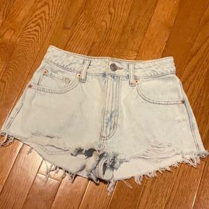 Garage distressed light denim shorts size 00